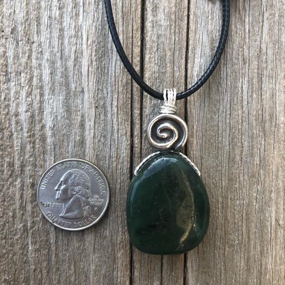 Nephrite Jade - Picture 8 of 12